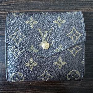 Authentic Louis Vuitton Vintage Wallet